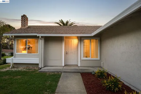 $525,000 | 519 Holly Street, Vallejo, CA 94589