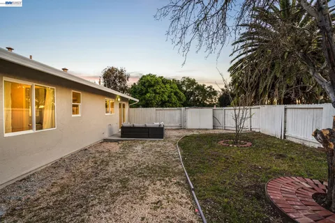 $525,000 | 519 Holly Street, Vallejo, CA 94589