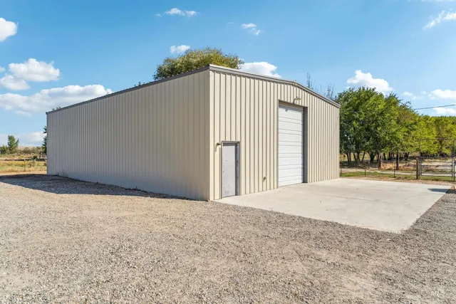 $1,250,000 | 5740 W Highway, Emmett, ID 83617