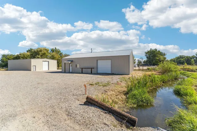 $1,250,000 | 5740 W Highway, Emmett, ID 83617