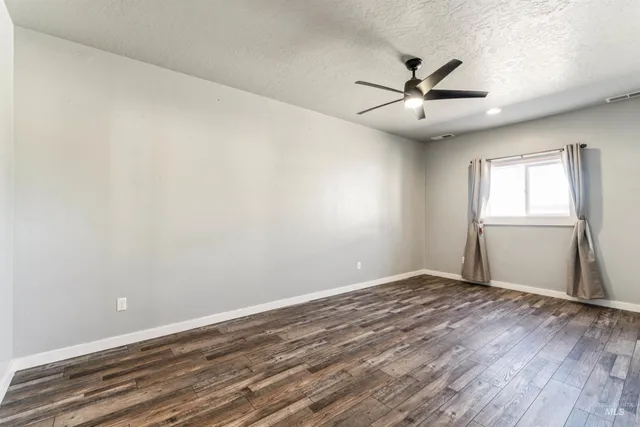 $1,250,000 | 5740 W Highway, Emmett, ID 83617