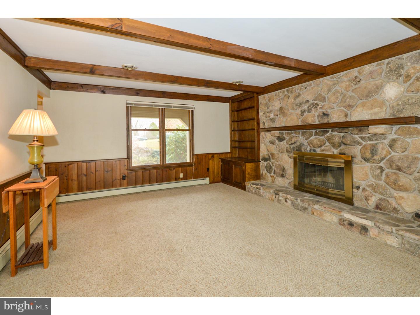 245 Valley View Road Riegelsville, PA 18077 - Photo 11 of 25 Great Room