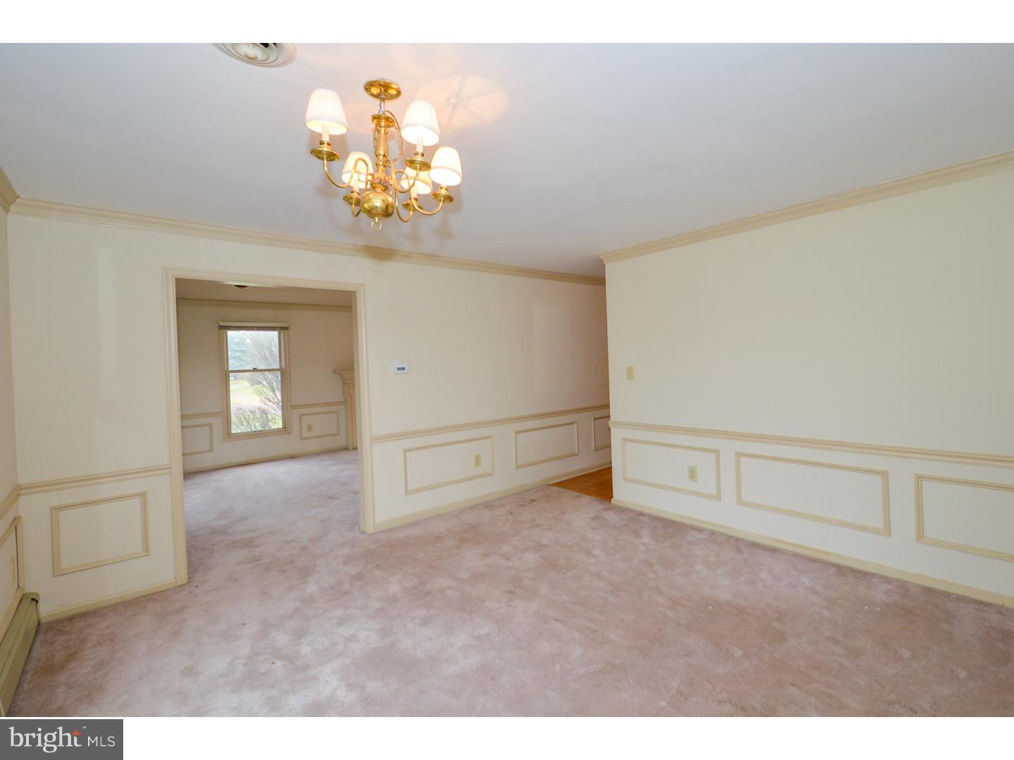 245 Valley View Road Riegelsville, PA 18077 - Photo 6 of 25 Dining Room