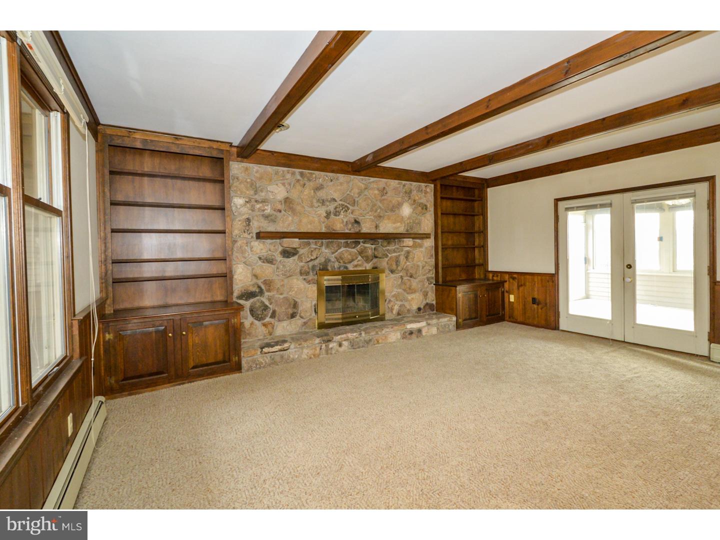 245 Valley View Road Riegelsville, PA 18077 - Photo 10 of 25 Great Room