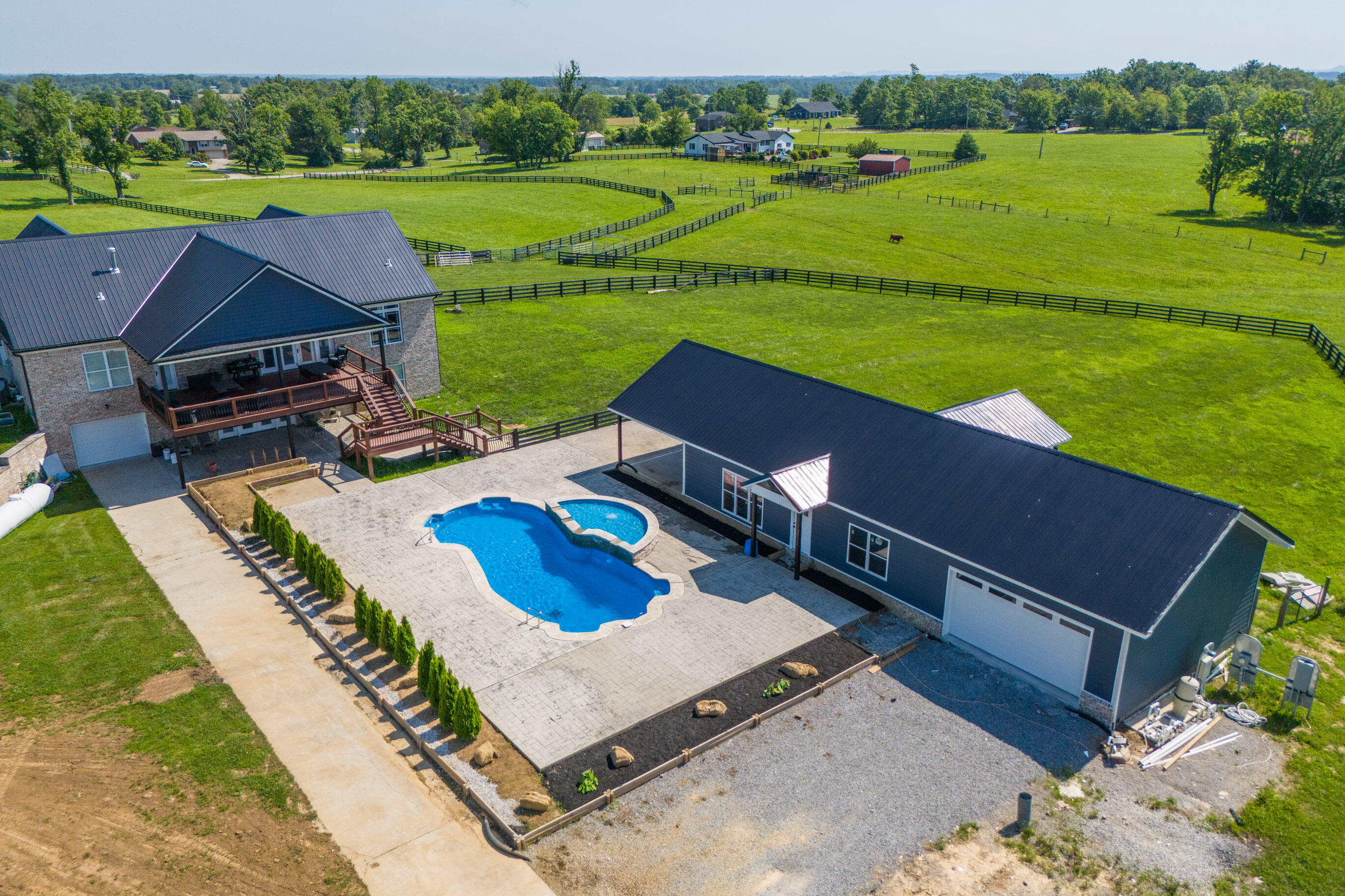 659 Concord Road Richmond, KY 40475 - Photo 1 of 64 20250623-659-Concord-Rd-drone-fh-010_web