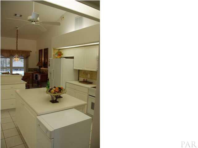 33367 Juniper Road Seminole, AL 36574 - Photo 16 of 24 Corian Tops in Kitchen with Corian faced knee wall too