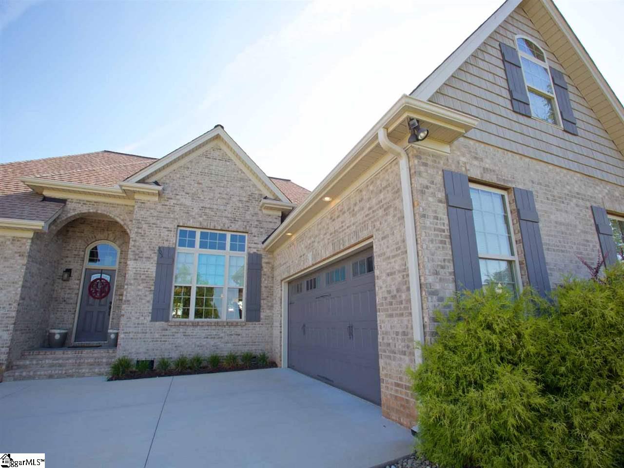 305 Mellow Way Greer, SC 29651 - Photo 2 of 26 Gallery Image 2