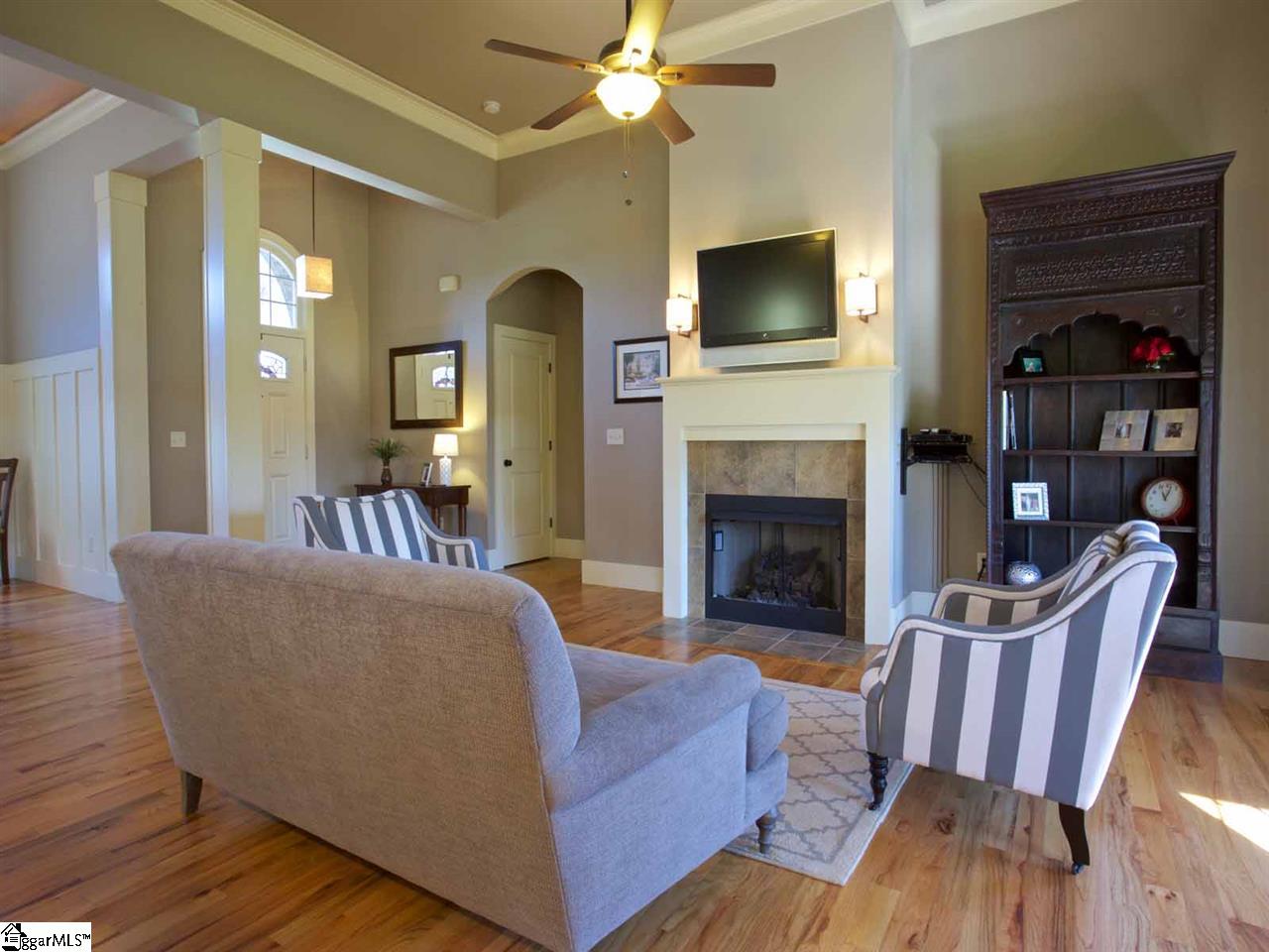 305 Mellow Way Greer, SC 29651 - Photo 4 of 26 Gallery Image 4