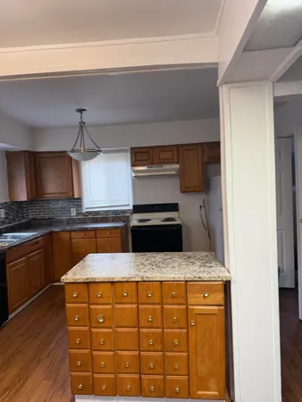 $1,500 | 19133 MacArthur, Redford, MI 48240