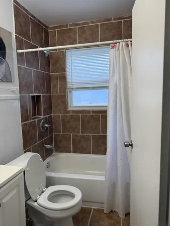 $1,500 | 19133 MacArthur, Redford, MI 48240