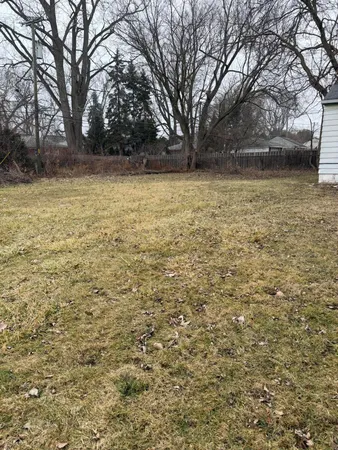 $1,500 | 19133 MacArthur, Redford, MI 48240