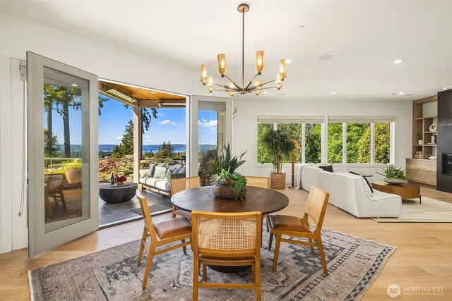 $7,250,000 | 9234 Northeast 25th Street, Clyde Hill, WA 98004