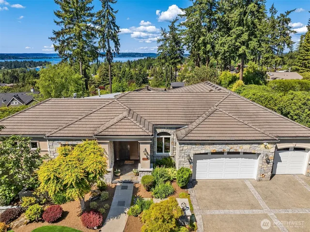 $7,250,000 | 9234 Northeast 25th Street, Clyde Hill, WA 98004