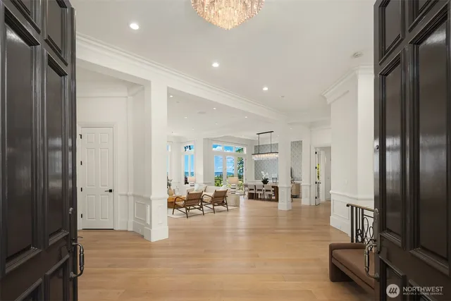 $7,250,000 | 9234 Northeast 25th Street, Clyde Hill, WA 98004