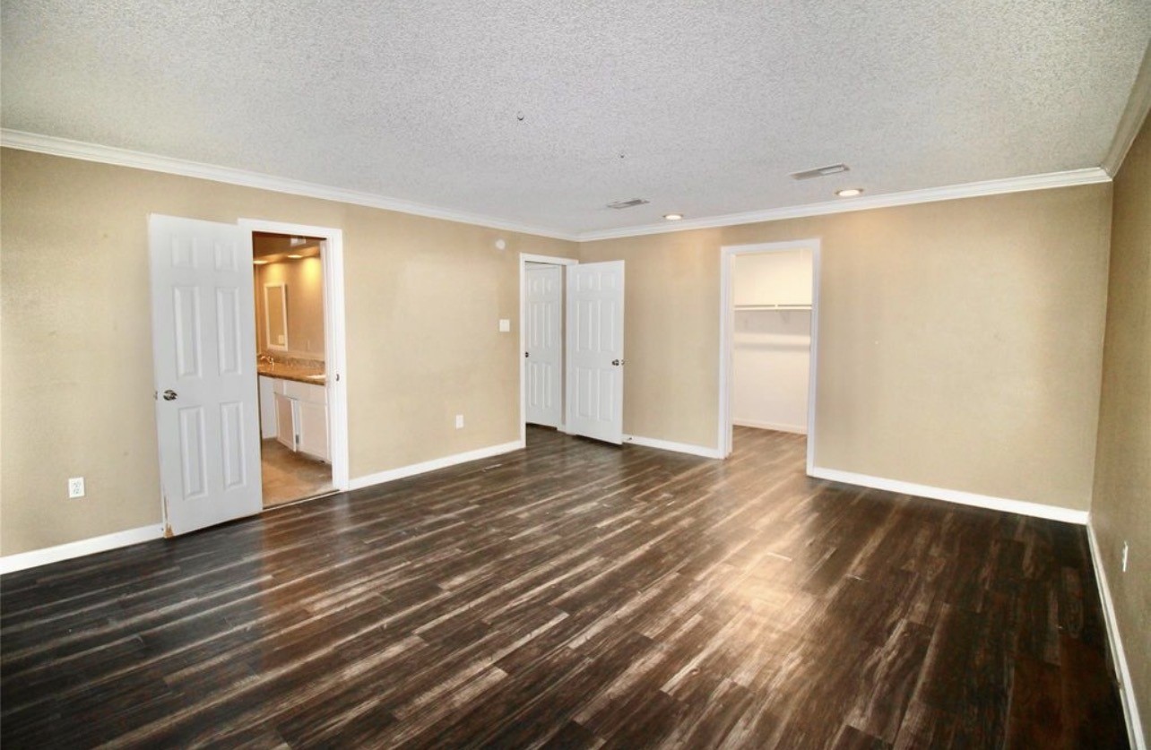 4701 Spring Lane Baytown, TX 77521 - Photo 10 of 22