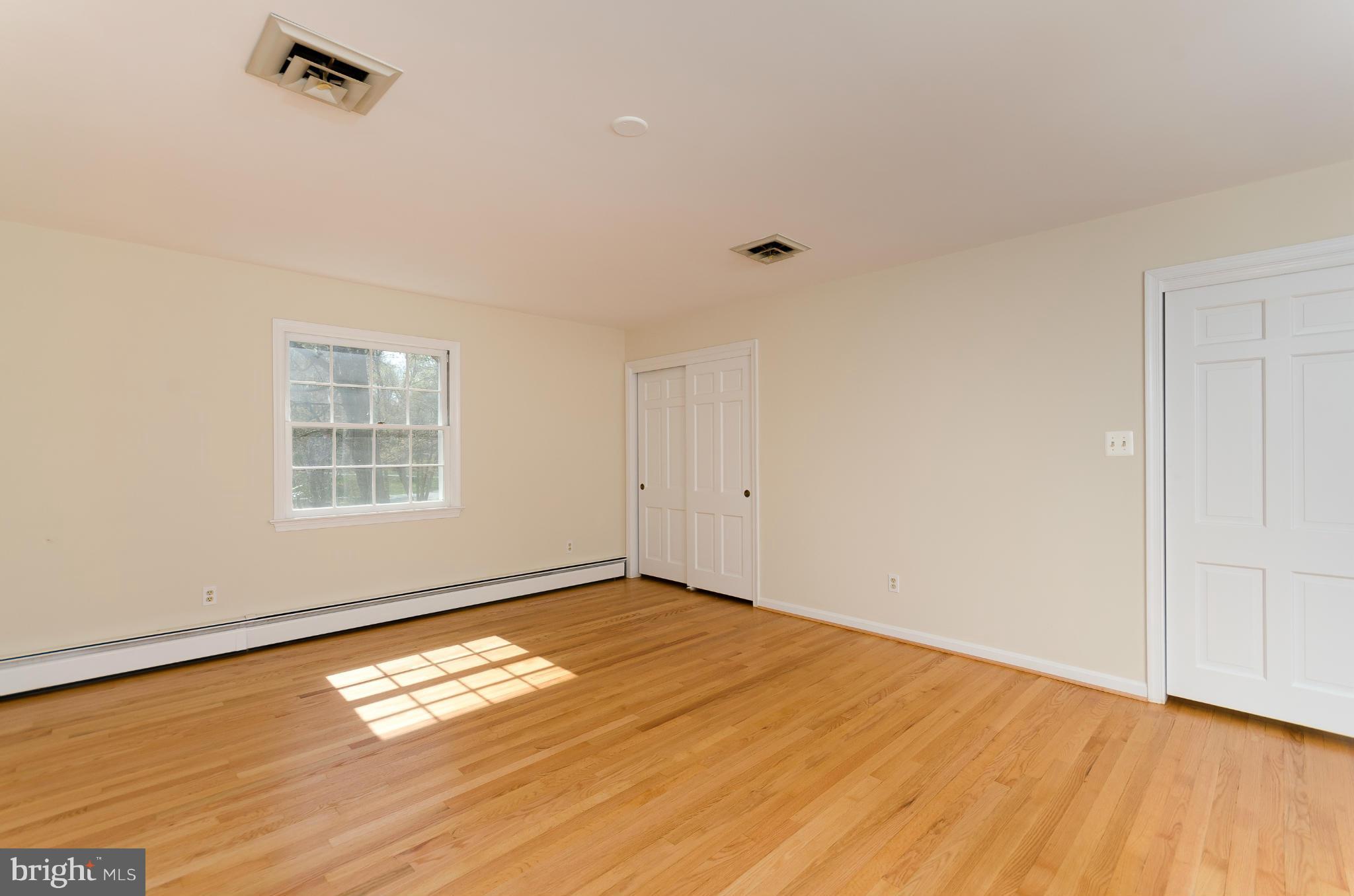 807 Clear Spring Road Great Falls, VA 22066 - Photo 24 of 27 Bedroom (Master)