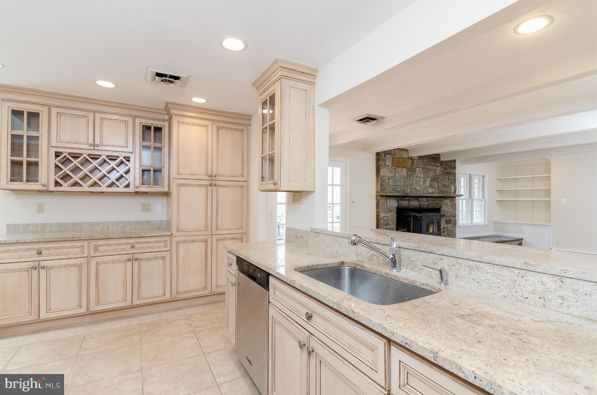 807 Clear Spring Road Great Falls, VA 22066 - Photo 7 of 27 Kitchen