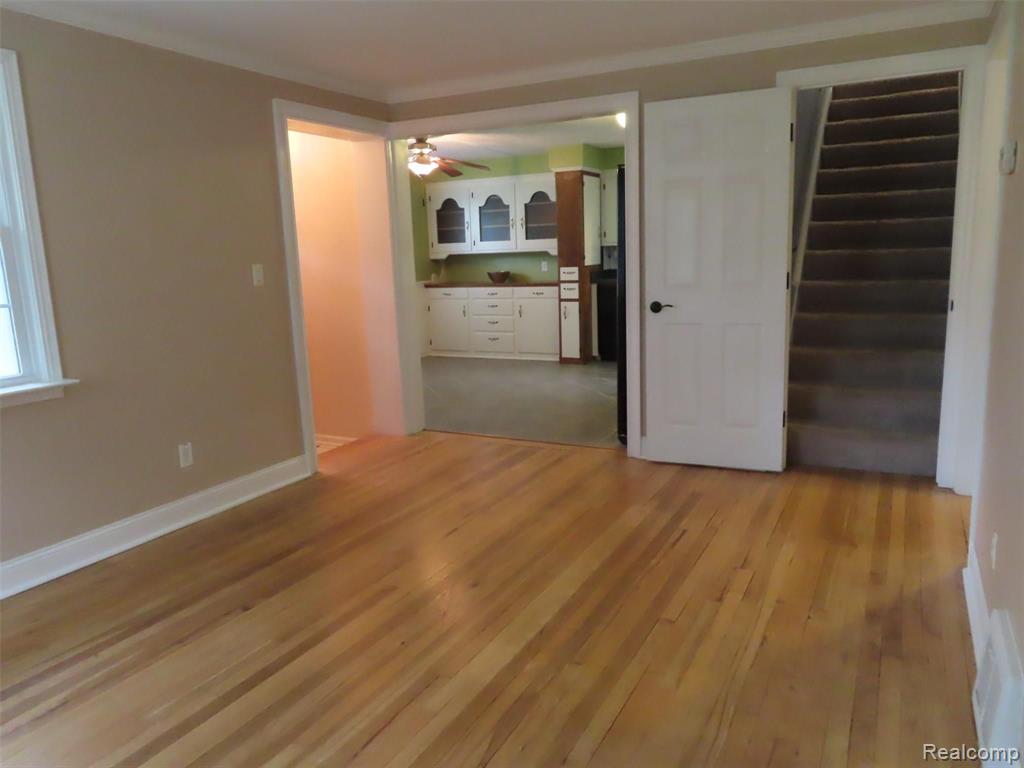 259 Red Oak Lane Rochester Hills, MI 48307 - Photo 9 of 21