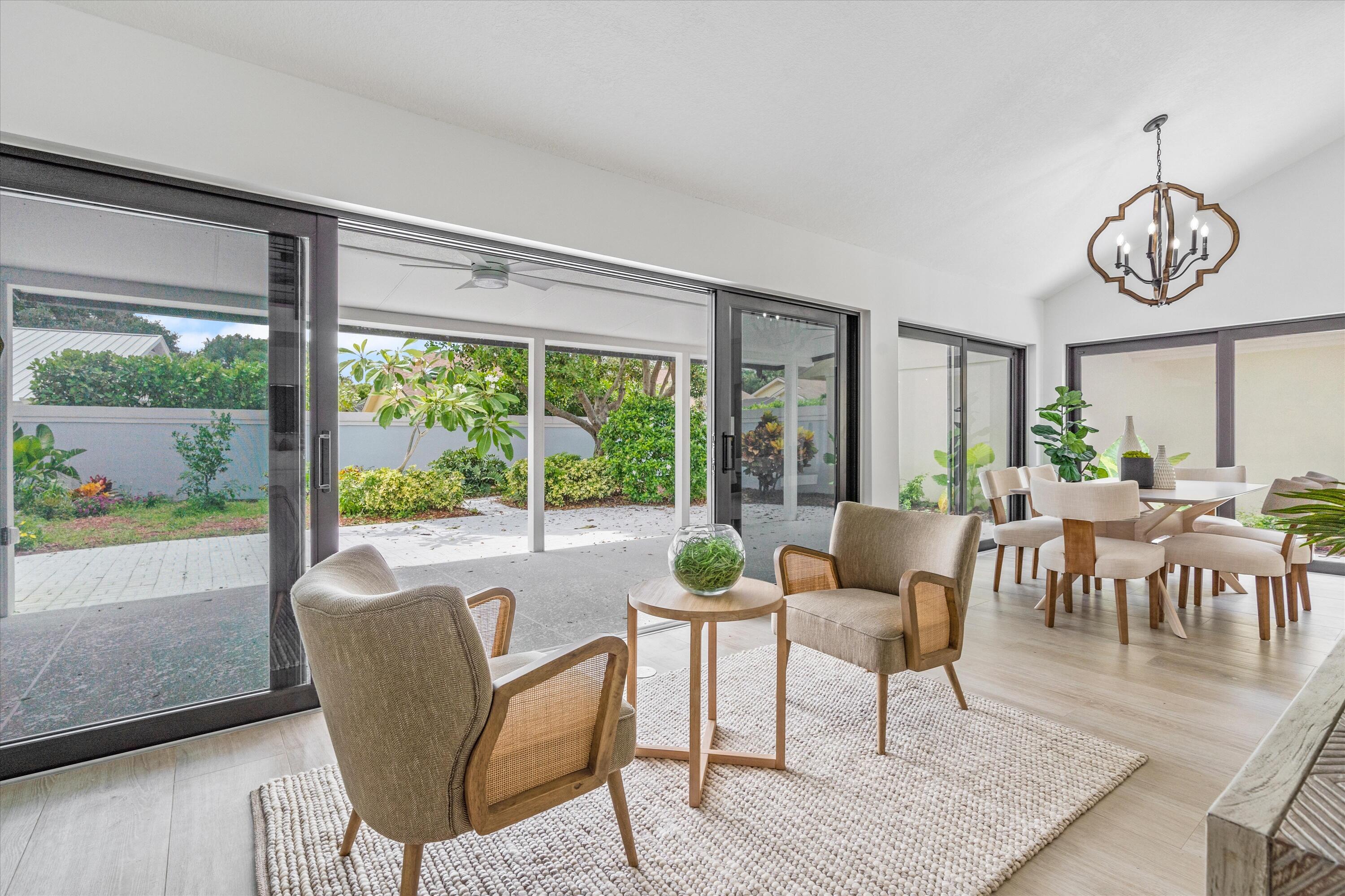 103 Landward Drive Jupiter, FL 33477 - Photo 17 of 39 Seating Area