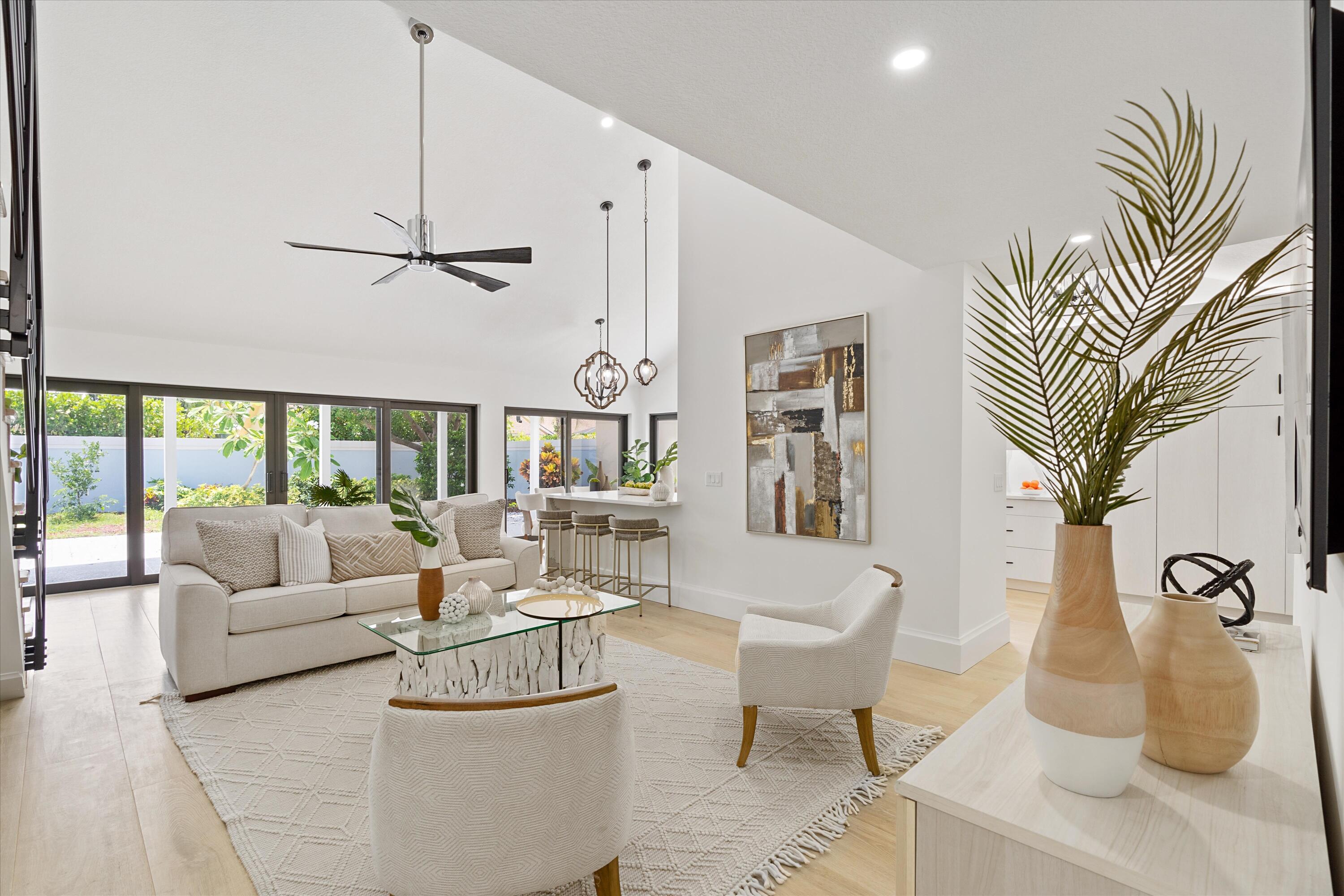 103 Landward Drive Jupiter, FL 33477 - Photo 18 of 39 Great Room