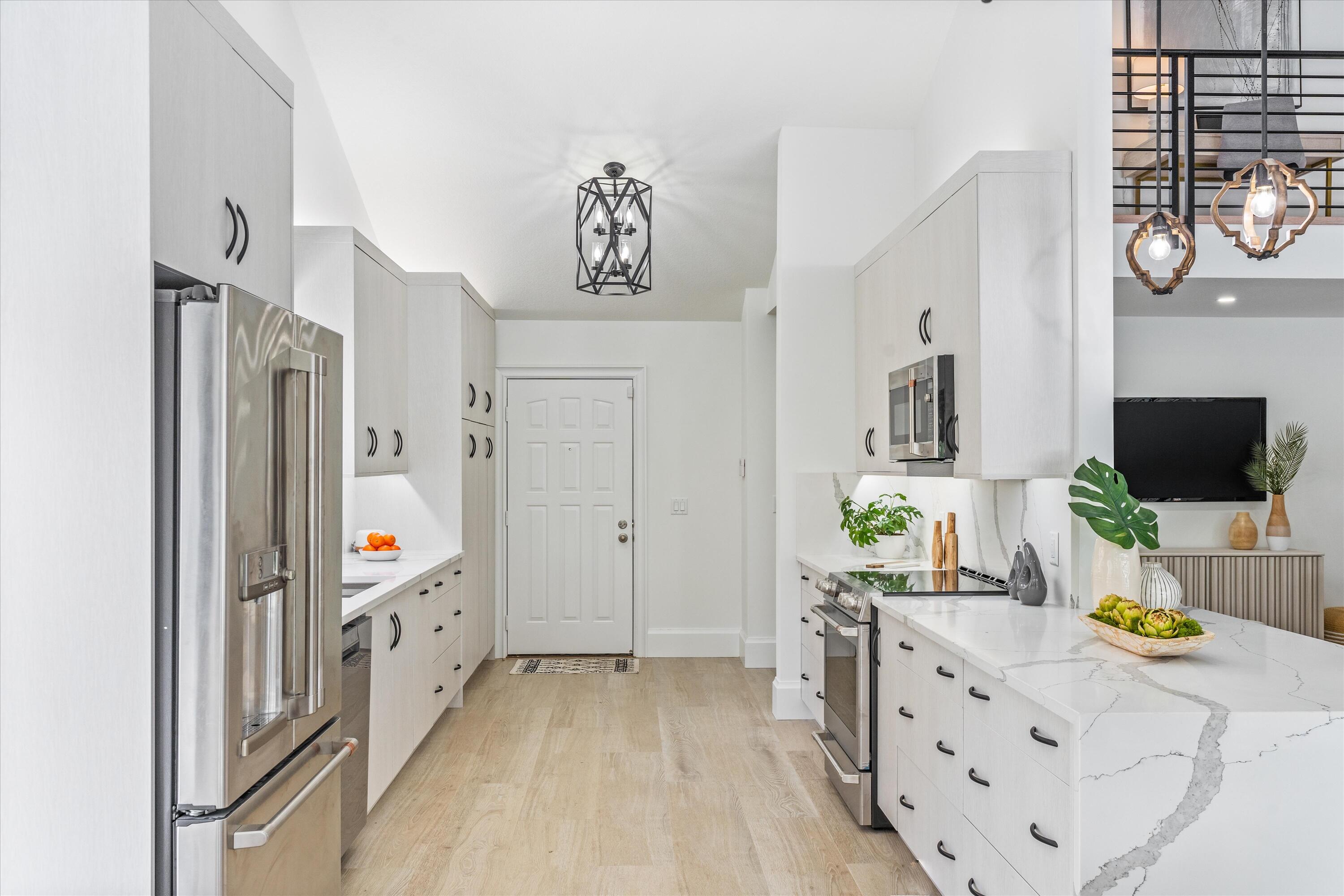 103 Landward Drive Jupiter, FL 33477 - Photo 5 of 39 Kitchen