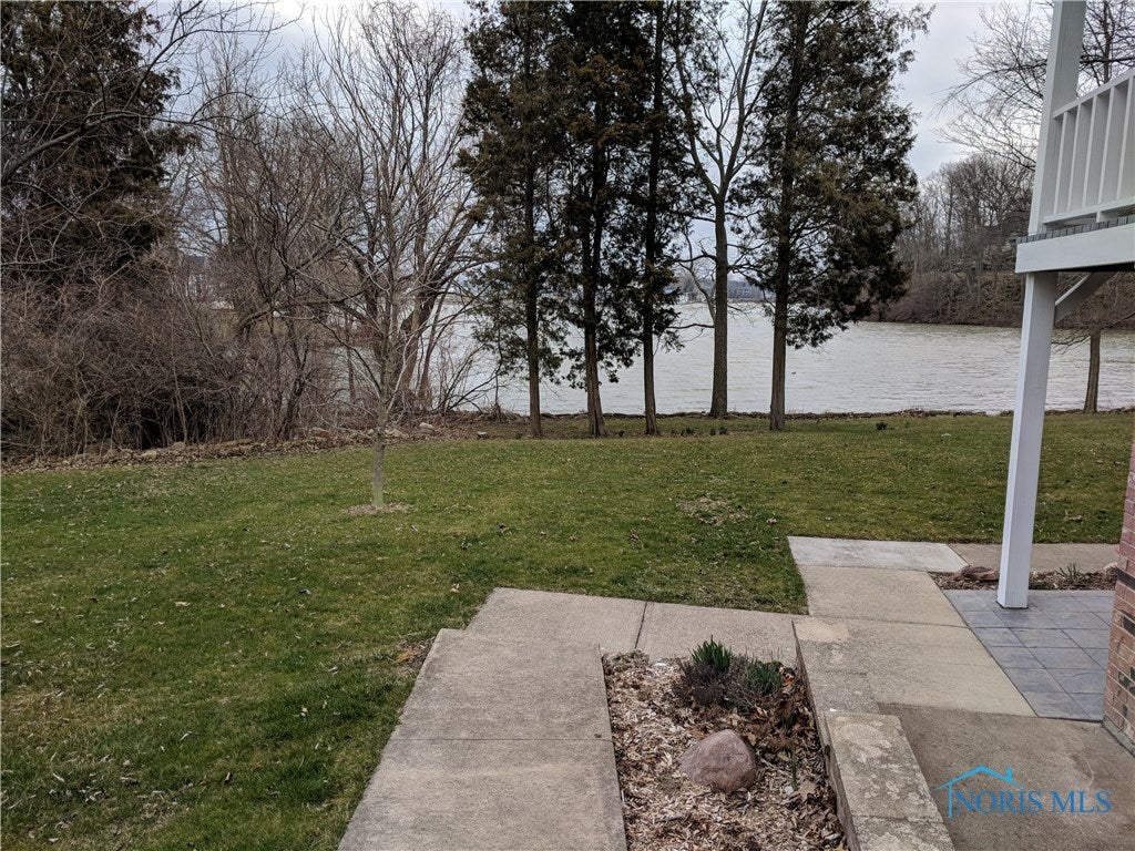 4340 Beach Club Road Port Clinton, OH 43452 - Photo 13 of 16 Gallery Image 13