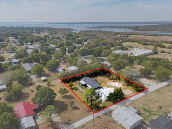$379,900 | 8871 Lorene Street, Kingston, OK 73439