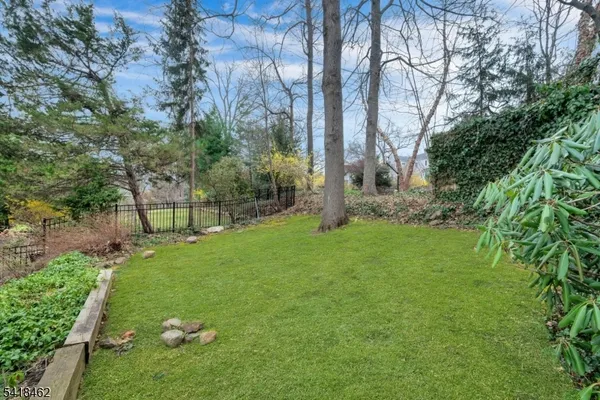 $1,049,000 | 51 Albright Circle, Madison, NJ 07940