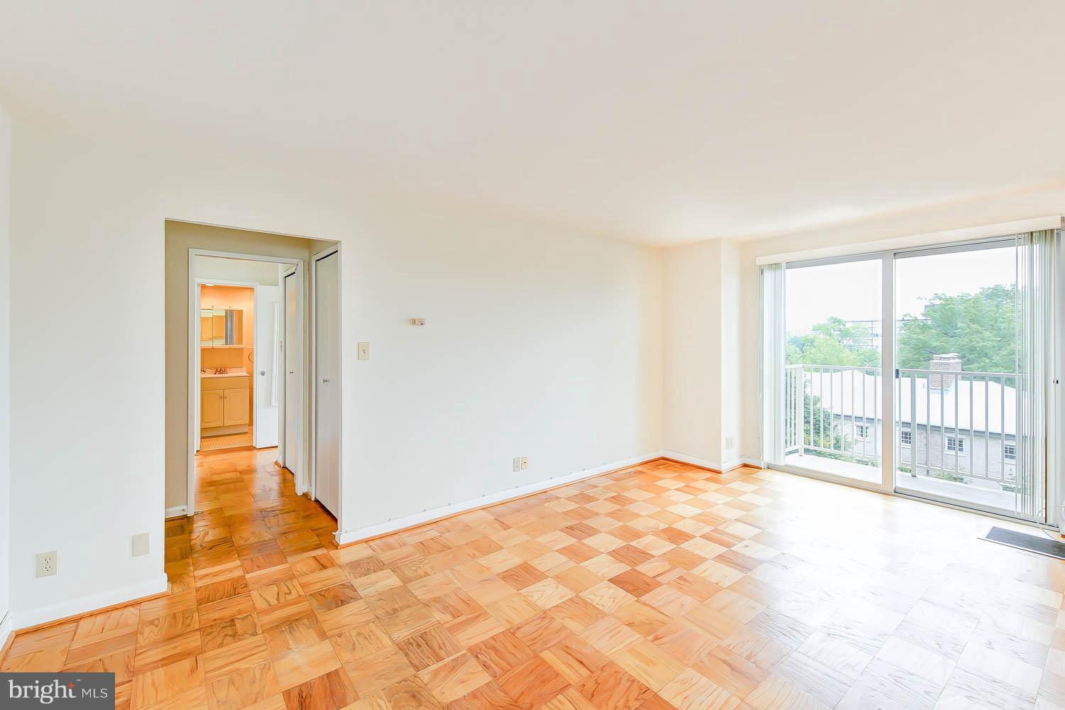 520 N Street Southwest, Unit S619 Washington, DC 20024 - Photo 4 of 30 Living Room