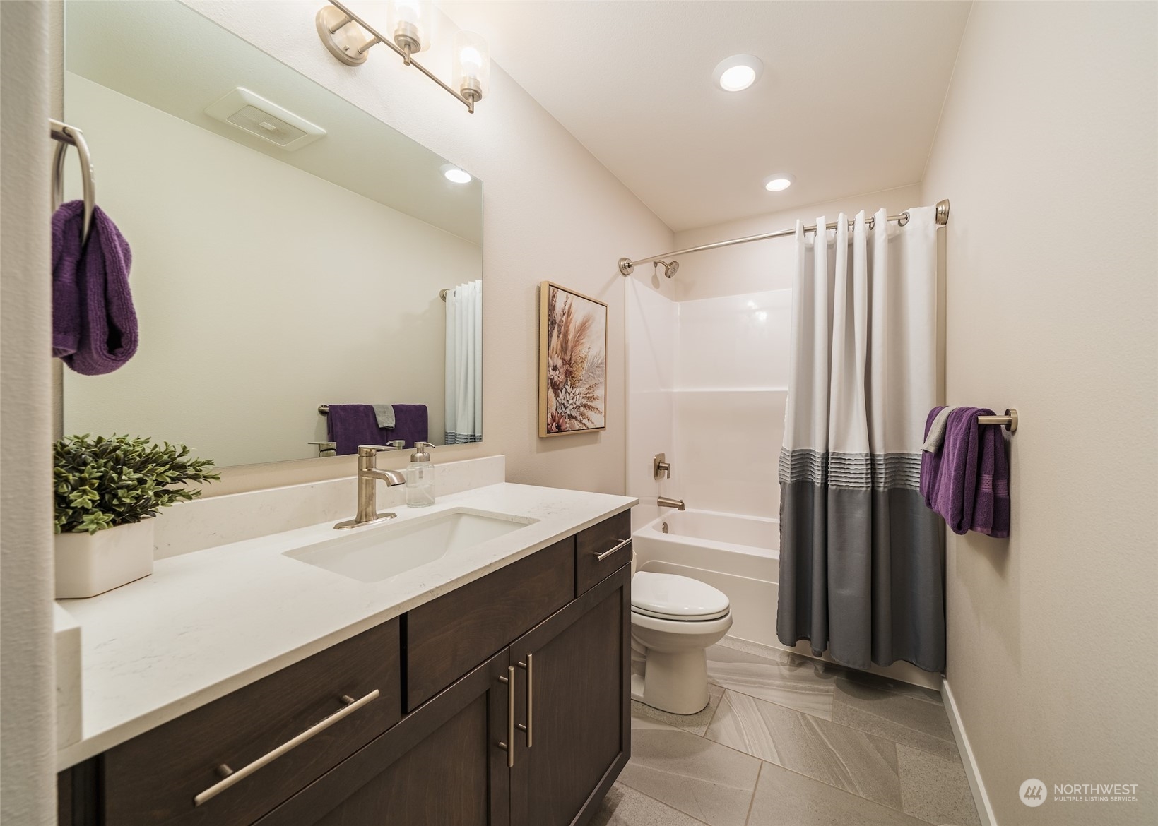 166 Mad River Road Entiat, WA 98822 - Photo 32 of 40 a bathroom with a sink a toilet and shower