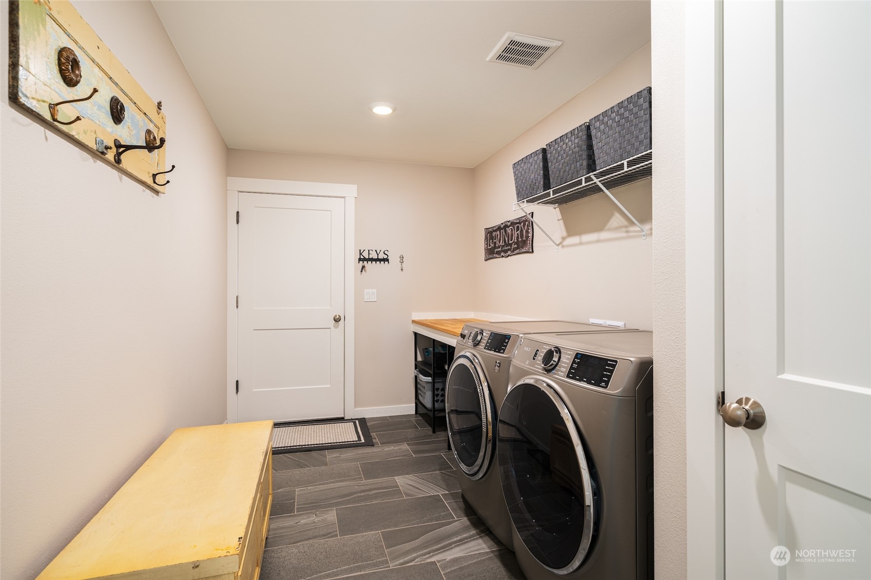 166 Mad River Road Entiat, WA 98822 - Photo 33 of 40 a view of a storage & utility room with washer and dryer