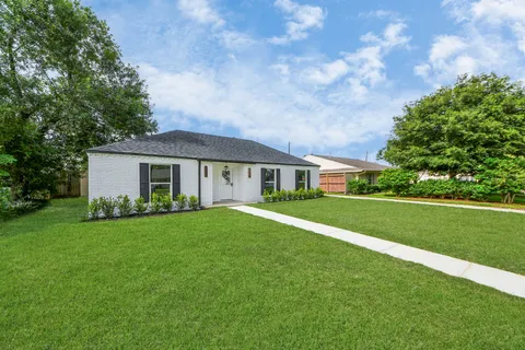 $770,000 | 6249 Locke Lane, Houston, TX 77057