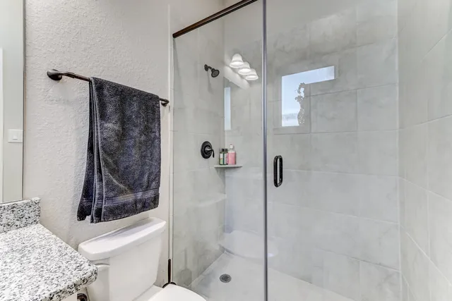 $450,000 | 404 Summit Ridge Court, Conroe, TX 77318