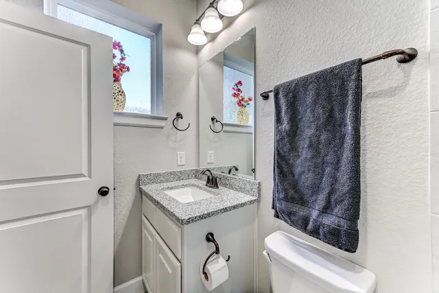 $450,000 | 404 Summit Ridge Court, Conroe, TX 77318