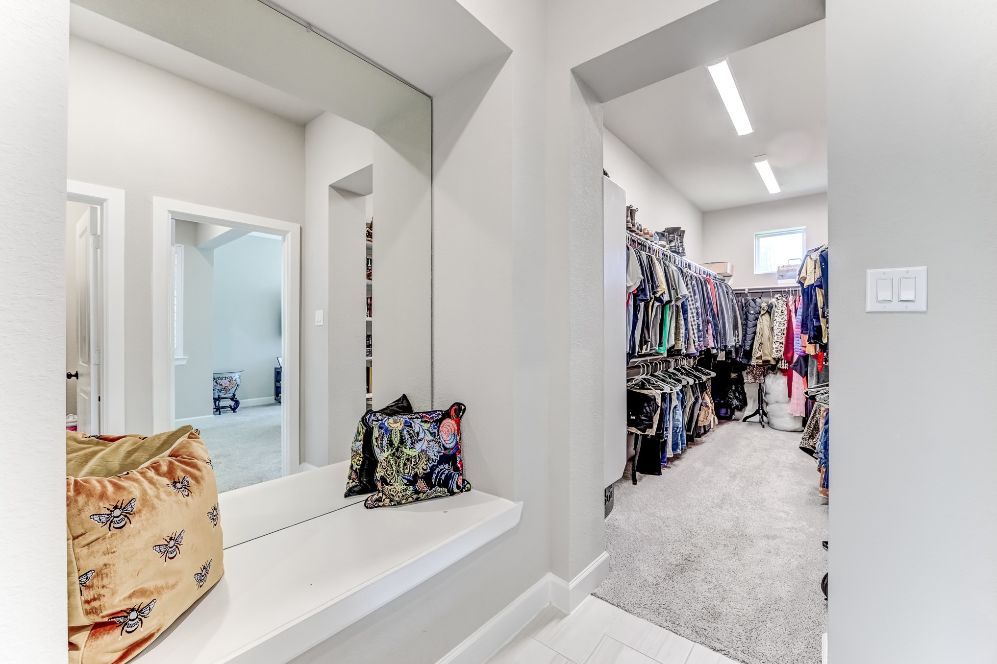 404 Summit Ridge Court Conroe, TX 77318 - Photo 40 of 50 a view of a livingroom with furniture