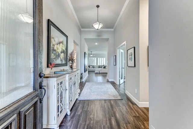 $450,000 | 404 Summit Ridge Court, Conroe, TX 77318