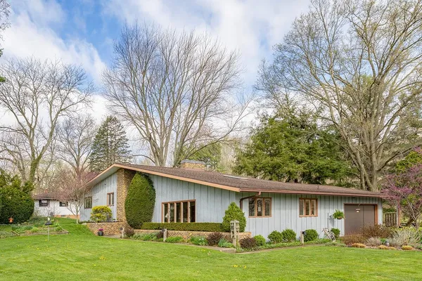 $299,900 | 26103 Vista Lane, Elkhart, IN 46517