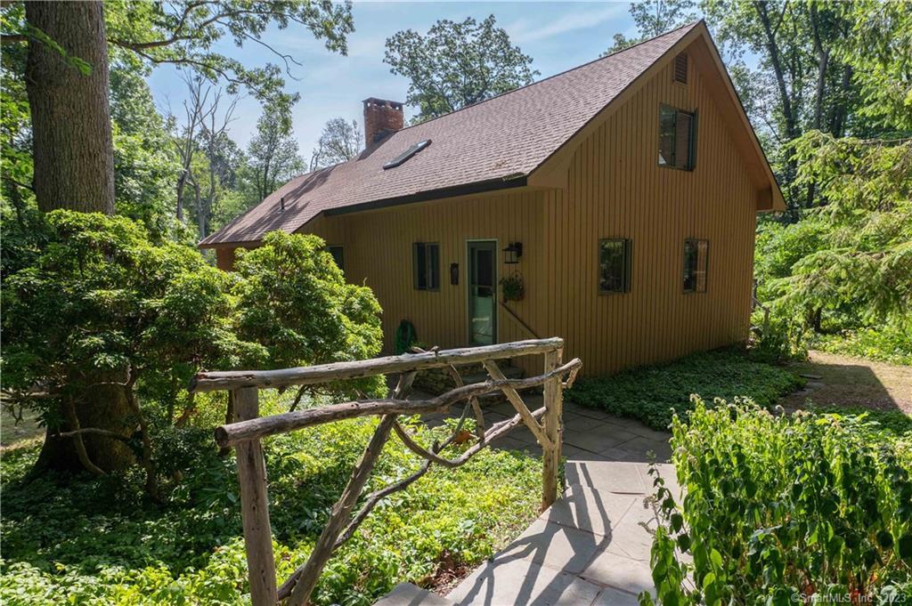 483 Moose Hill Road Guilford, CT 06437 - Photo 1 of 1 Gallery Image 1