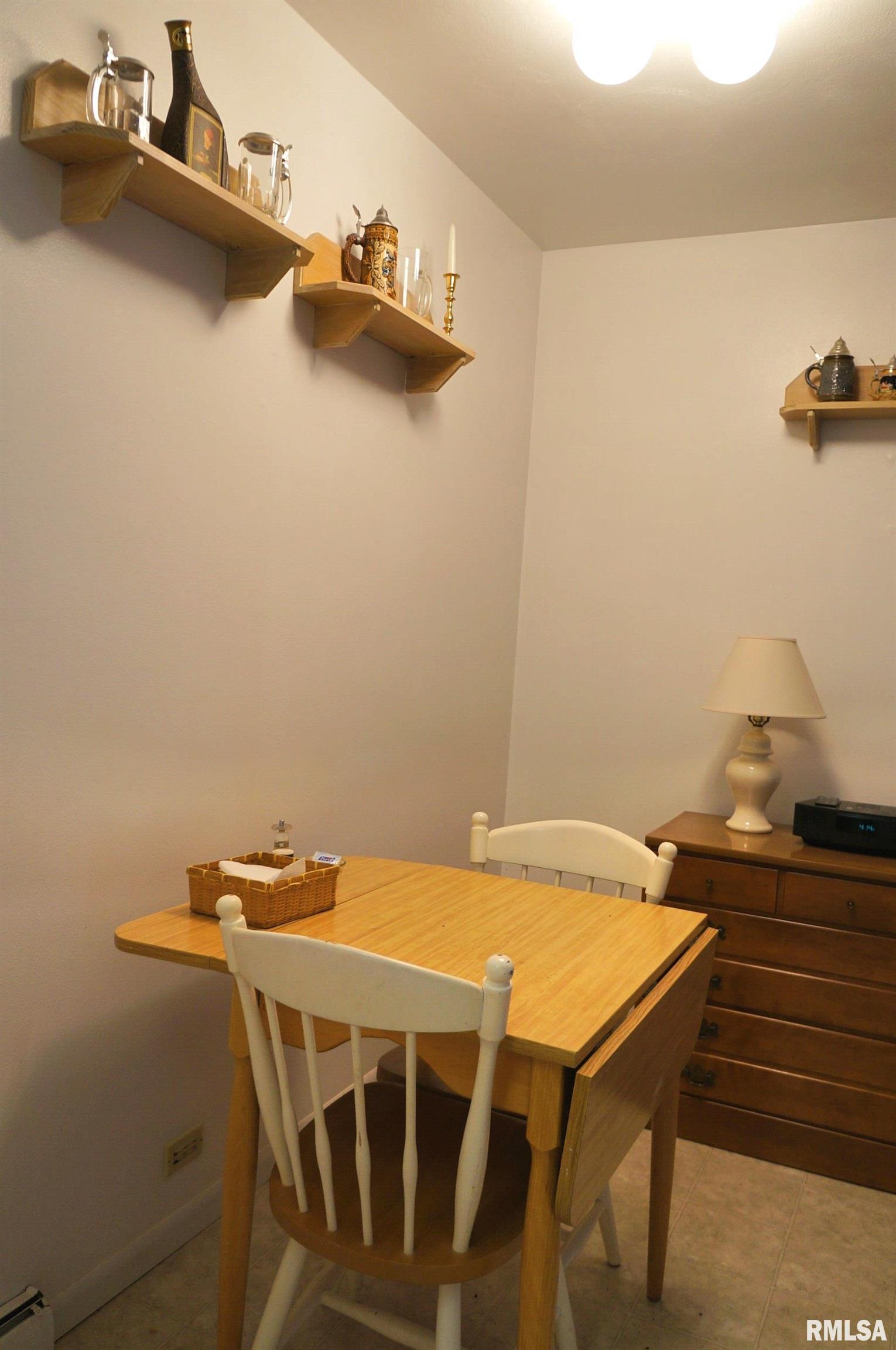 1104 Kimberly Road, Unit 702 Bettendorf, IA 52722 - Photo 17 of 31 Gallery Image 17
