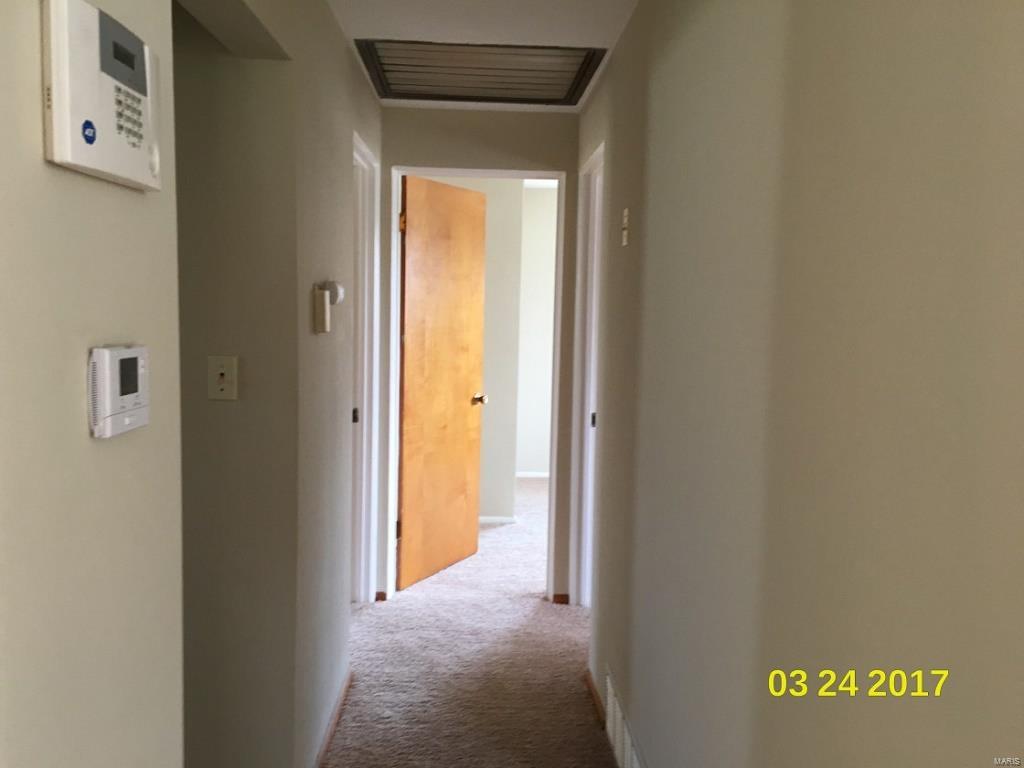 225 Pleasant Ridge Road Fairview Heights, IL 62208 - Photo 14 of 15 Gallery Image 14