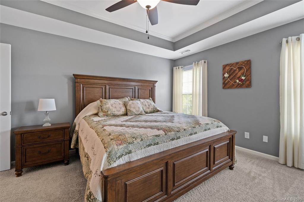 8943 Inverness Bay Road Charlotte, NC 28278 - Photo 13 of 26 Gallery Image 13