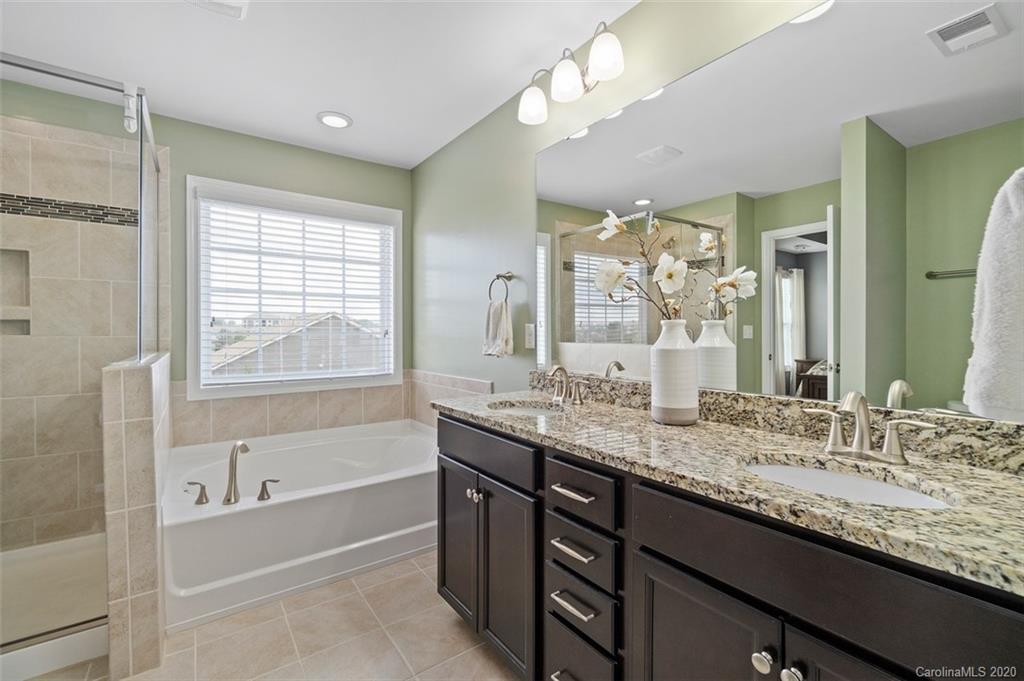 8943 Inverness Bay Road Charlotte, NC 28278 - Photo 14 of 26 Gallery Image 14