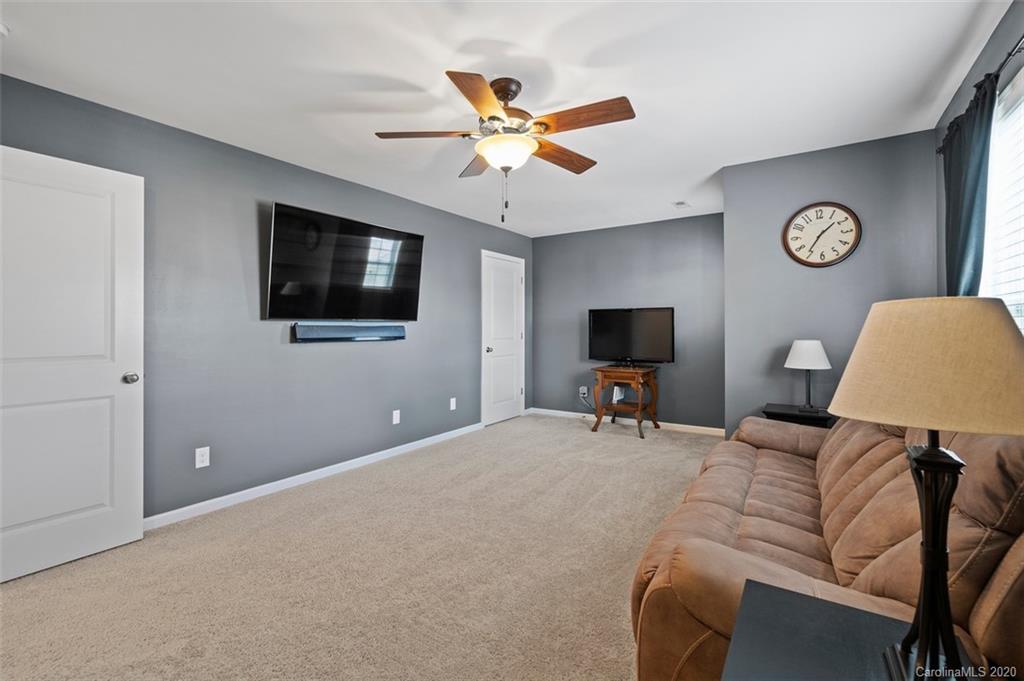 8943 Inverness Bay Road Charlotte, NC 28278 - Photo 20 of 26 Gallery Image 20