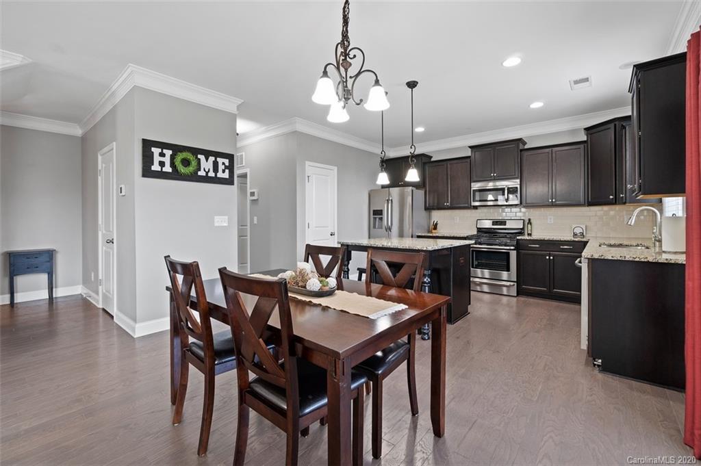 8943 Inverness Bay Road Charlotte, NC 28278 - Photo 8 of 26 Gallery Image 8