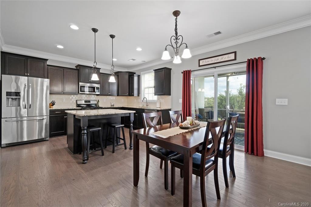 8943 Inverness Bay Road Charlotte, NC 28278 - Photo 9 of 26 Gallery Image 9