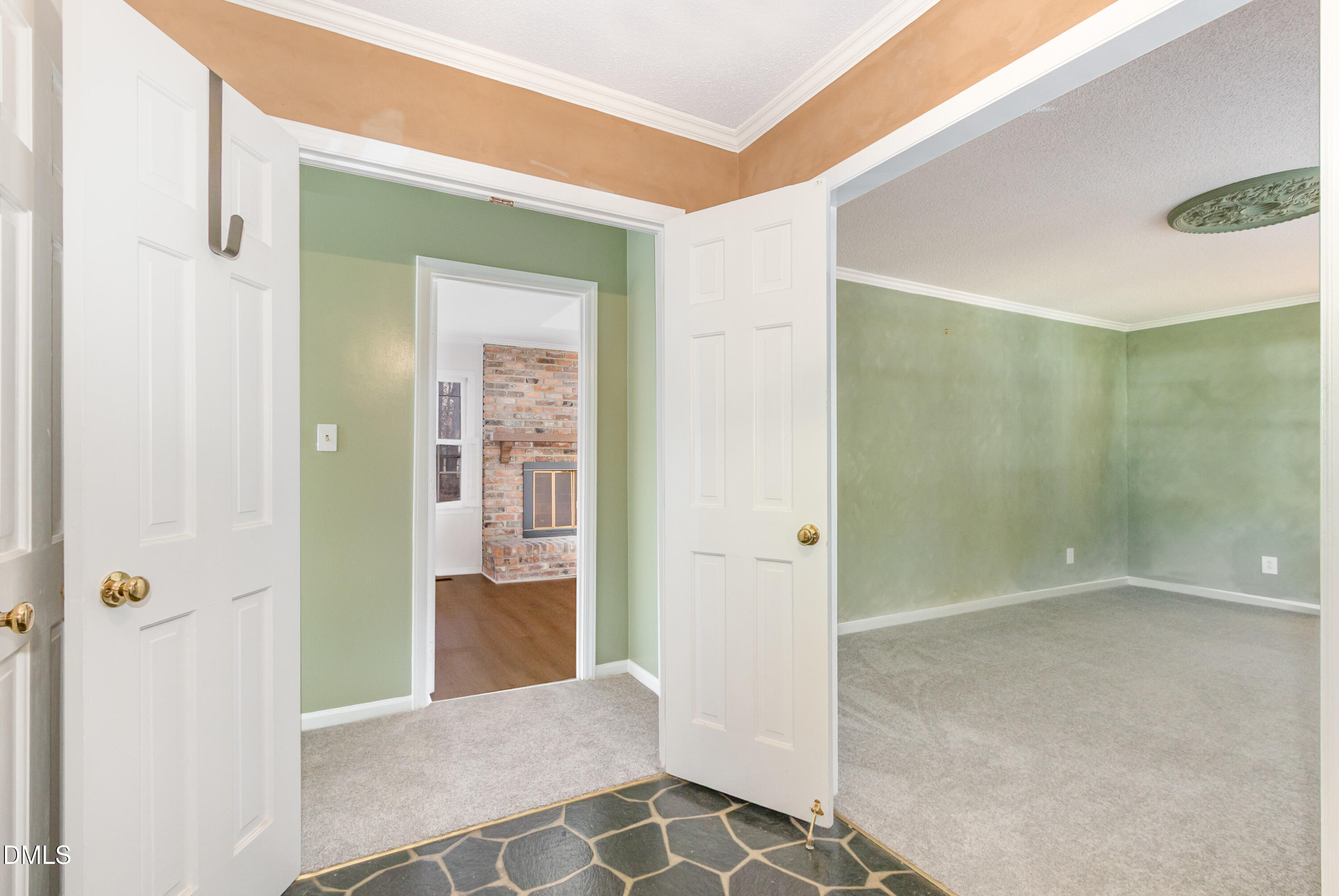6800 Valley Drive Raleigh, NC 27612 - Photo 11 of 35 007_img_2368-edit_393