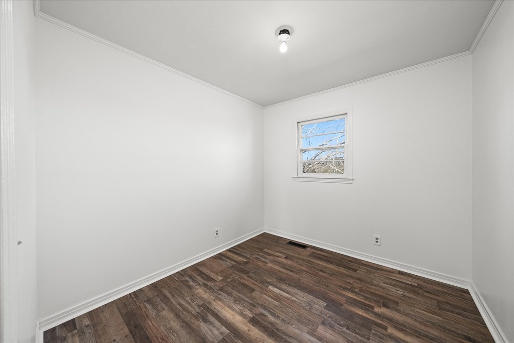 327 John Henry Demps Road Sparta, TN 38583 - Photo 15 of 24 Gallery Image 15