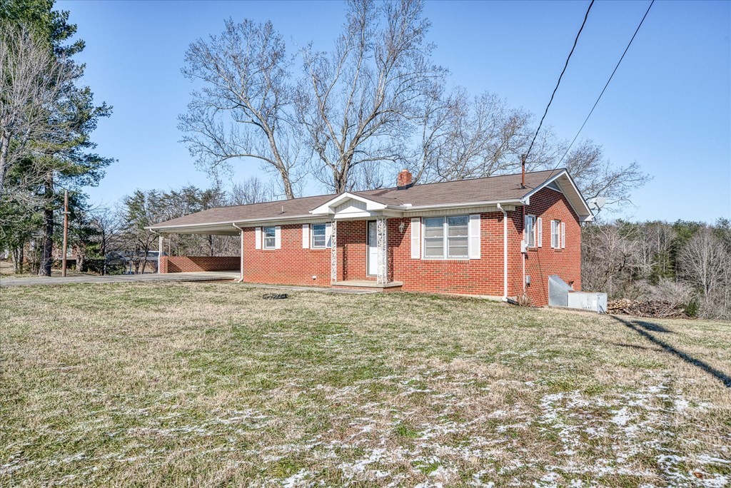 327 John Henry Demps Road Sparta, TN 38583 - Photo 3 of 24 Gallery Image 3