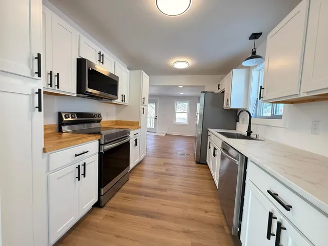 $459,900 | 2903 Fremont Court Southwest, Rochester, MN 55902