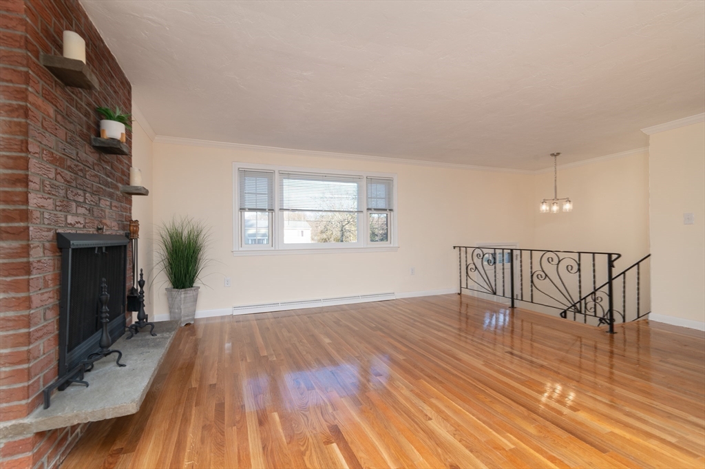 43 Sequoya Lane Hanover, MA 02339 - Photo 6 of 38